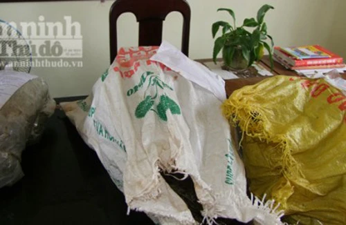 Bắt vụ vận chuyển 1,8 kg cần sa khô qua biên giới