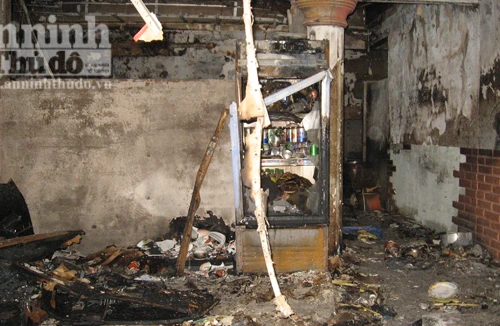 Cháy lớn tại nhà hàng Biển Đêm