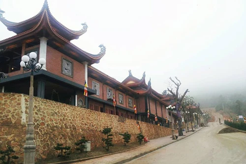 Chùa Ba Vàng - Điểm đến hấp dẫn của du lịch sinh thái, tâm linh