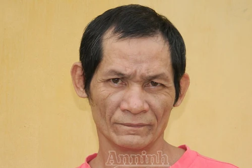 Siêu trộm chuyên đột nhập bằng thang dây sa lưới