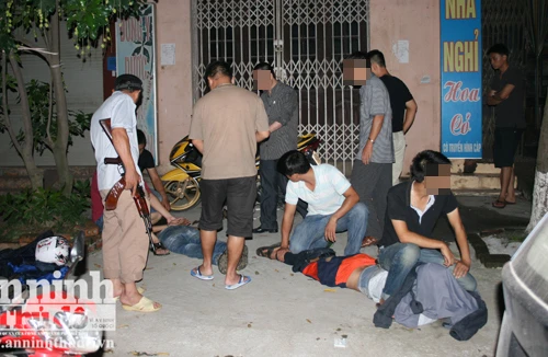 Bắt quả tang 3 đối tượng mua bán ma tuý trong nhà nghỉ