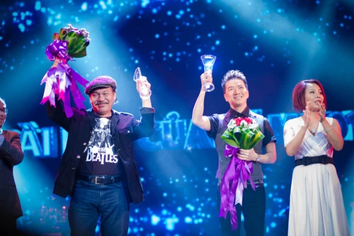 Đàm Vĩnh Hưng ẵm trọn bài hát tiền tỷ