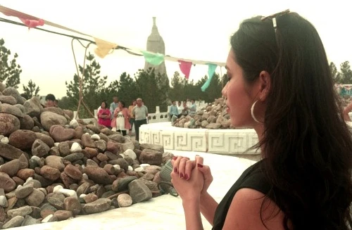 Hoàng My nguyện cầu trước đêm Chung kết