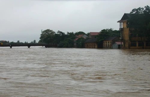 Bé gái 15 tuổi tử vong khi đi thả lưới