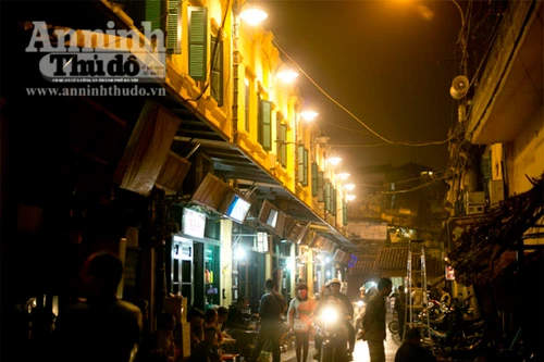 Độc đáo phố cổ Tạ Hiện