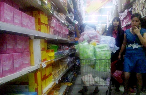 Phấp phỏng chờ thưởng Tết