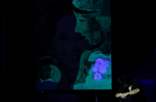 Chàng trai vẽ Thúy Hạnh khiến khán giả rơi nước mắt