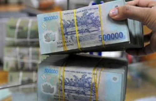 Nhân viên bán thuốc chiếm đoạt hơn 800 triệu đồng