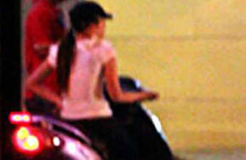 "Gái làng chơi" cuỗm sạch đồ của lái xe ôm sau khi "mây mưa"