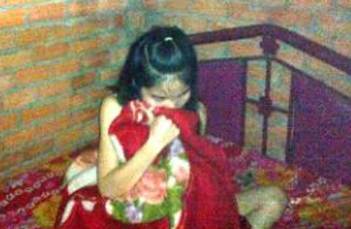 Phát hiện cửa hàng tạp hóa chuyên kinh doanh...mại dâm