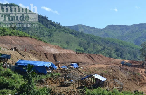 Chuyện 5 gia đình người Hre hiến tặng gần 40.000m2 đất