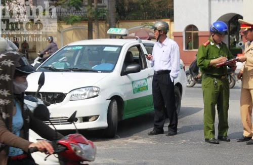 Một người nguy kịch vì bị tai nạn hai lần liên tục