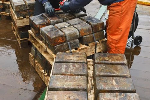 Phát hiện kho báu 36 triệu USD dưới biển sâu