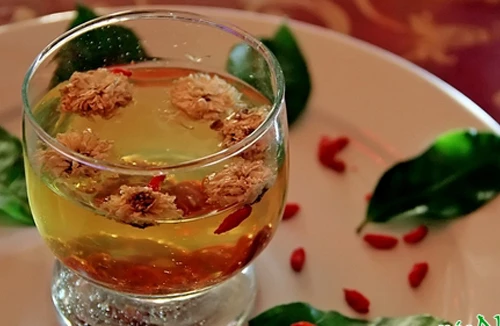 Uống trà thảo dược đúng cách