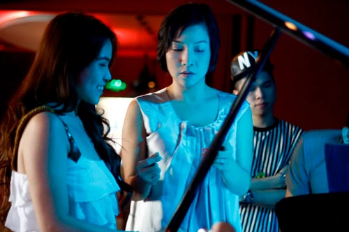 Mỹ Linh: Bước lên sân khấu là phải chấp nhận thi phi