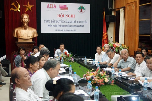 Cách nào chống ngược đãi người cao tuổi?