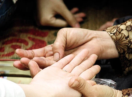 Thầy bói lừa vợ chồng muộn con gần nửa tỉ đồng