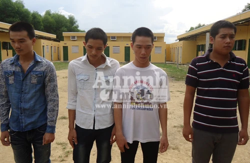 Băng trộm xe máy chuyên tẩy số khung, số máy sa lưới