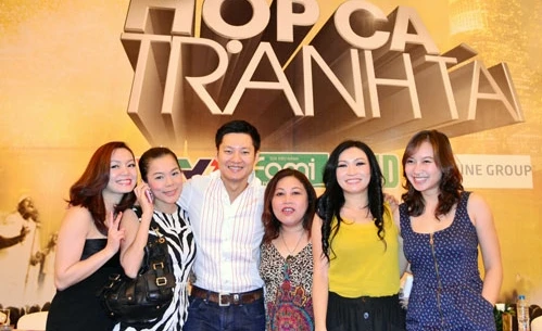 Sao Việt trổ tài lĩnh xướng