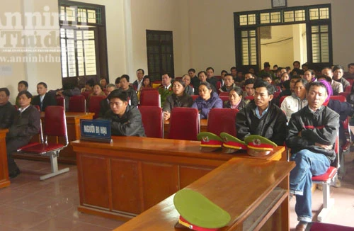 Xét xử vụ sập mỏ đá Lèn Cờ làm 25 người thương vong