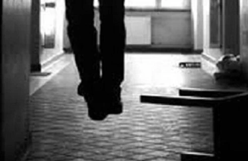 Phát hiện nữ sinh lớp 8 tử vong trong tư thế treo cổ