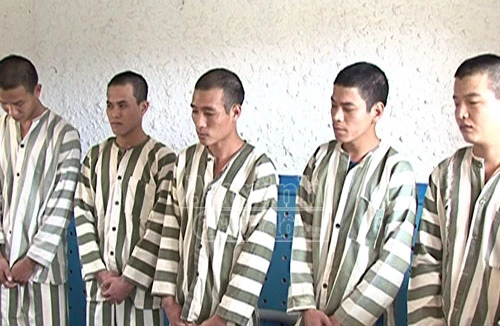 Bắt khẩn cấp 5 đối tượng đánh đuổi hàng trăm khách trong tiệc cưới