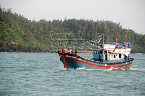 Ngư dân Lý Sơn phản đối gay gắt Trung Quốc đặt giàn khoan trên vùng biển Việt Nam