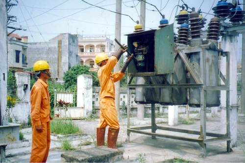 Nhiều quận huyện mất điện ngày giữa tuần, 6-10-2011