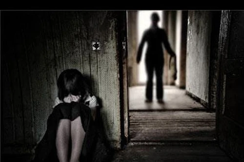 Thiếu nữ mất đời con gái vì rượu say