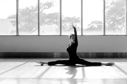 Yến Trang khoe vẻ đẹp giản dị nhưng quyến rũ