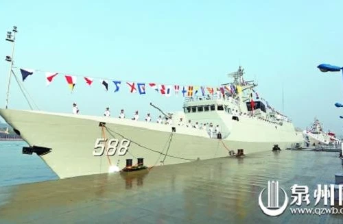 Trung Quốc phản đối Nhật, tăng tàu chiến ra biển Hoa Đông