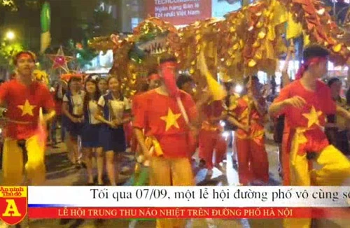 Lễ hội Trung thu náo nhiệt trên đường phố Hà Nội