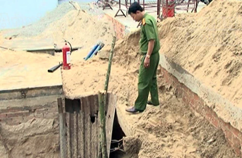 Phát hiện một công ty lắp đặt trái phép bồn chứa xăng