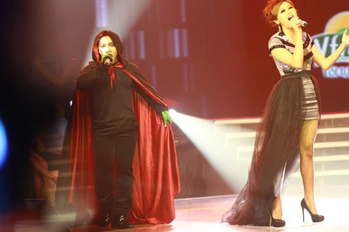 "Bóng ma nhà hát" xâm chiếm Cặp đôi hoàn hảo