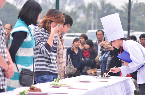 Ngạc nhiên với niềm đam mê ẩm thực tại Hà Nội