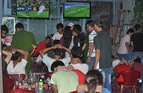 Triệt xoá đường dây cá độ bóng đá