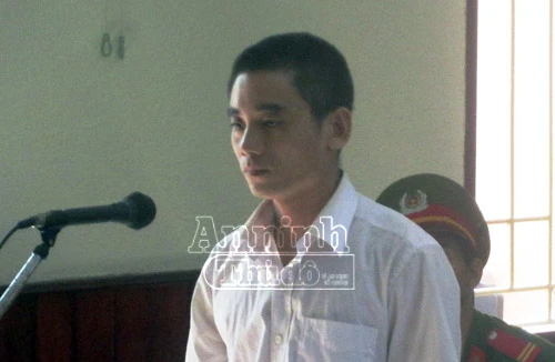 Nghịch tử sát hại mẹ ruột bình thản tại toà