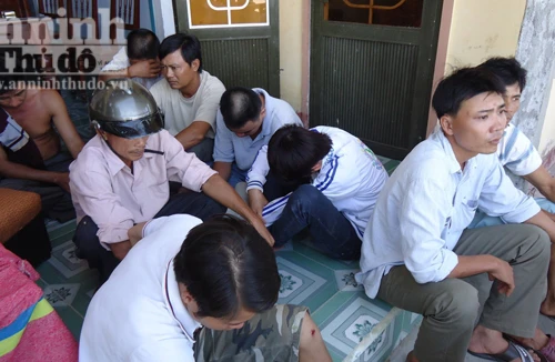 Bắt quả tang 9 đối tượng chơi xóc đĩa