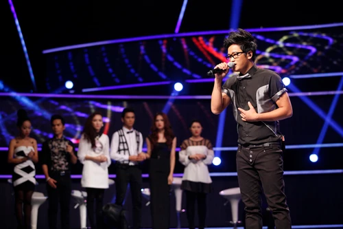 Anh Quân bị loại sau 3 lần rơi vào top nguy hiểm