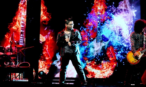 "Sẽ mãi yêu anh" giành giải ca khúc được yêu thích nhất trong tháng