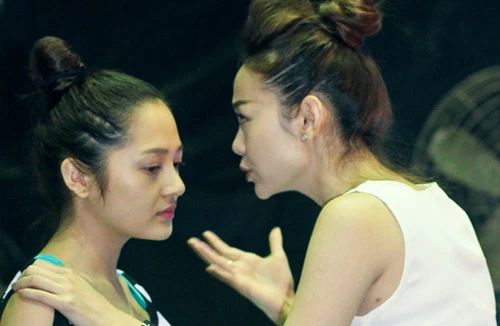 Minh Hằng "mách nước" cho Bảo Anh và bạn nhảy