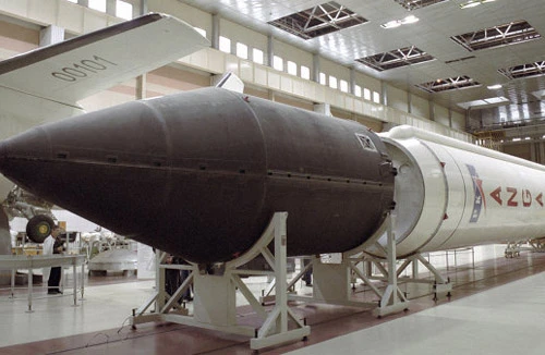 Nga chuẩn phóng tên lửa đẩy vũ trụ Angara đầu tiên 