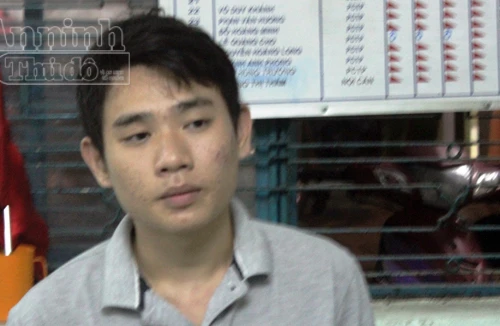 Công nhân xưởng may "kiêm" cướp giật