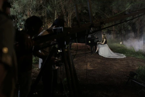 Thảo My Idol u sầu trong MV đầu tay