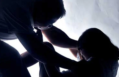 Suýt bị hiếp dâm vì... tưởng nhầm người yêu