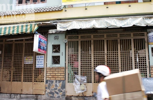 Sát hại người tình dã man giữa đám đông rồi ung dung bỏ đi