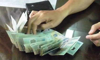 Đại úy Trương Hoài Phú dặn vợ không nhận quà biếu