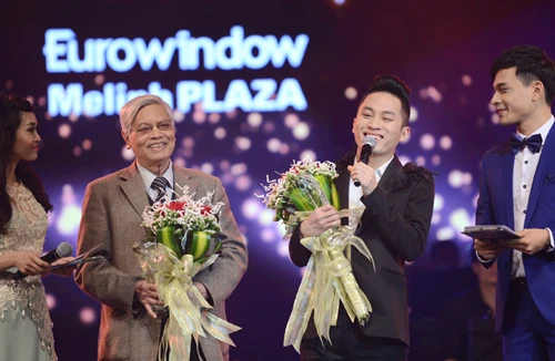 Tùng Dương tiếp tục nhận giải bài hát yêu thích của tháng