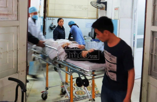 "Ngáo" đá, nam thanh niên tự tay cắt phăng "của quý"