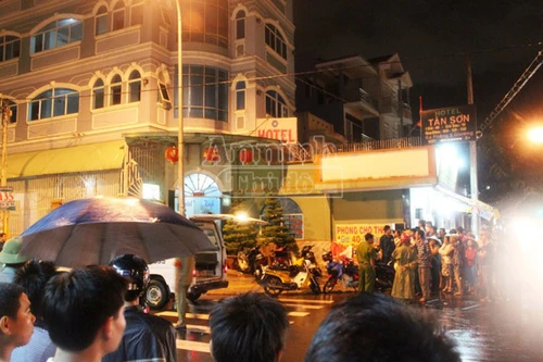 Hai cái chết bí ẩn tại một khách sạn trong 24 giờ